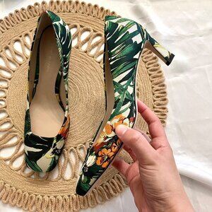 Stuart Weitzman Tropical Botanical Square Toe Green Multicolor Kitten Heels 7.5